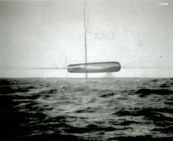 Original-scan-photos-of-submarine-USS-trepang-1